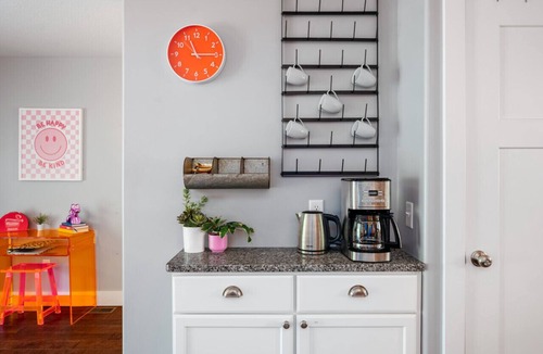 Traverse City Villa | Neon Nest 3BR Townhome Near Downtown Beach Wineries