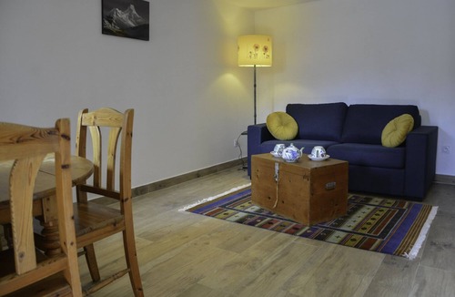 Molines-en-Queyras Apartment | Nepal in Queyras