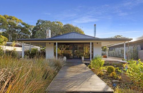 Raymond Island House | Neptune