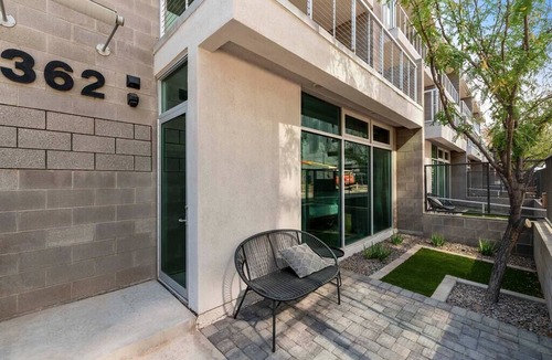 Riverside Apartment | Neptune's Studio Apartment with Pool!