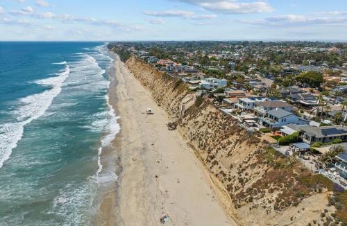 Encinitas House | Neptune Sunset Shores Oceanfront