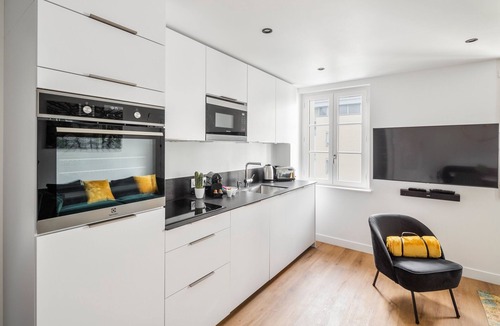 Dinan - Saint-Malo Apartment | Neruda - Le 31 bis - Appt proche centre Rennes