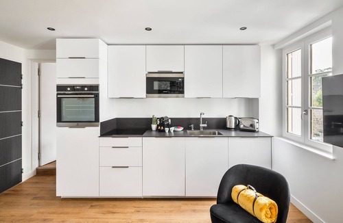 Dinan - Saint-Malo Apartment | Neruda - Le 31 bis - Appt proche centre Rennes