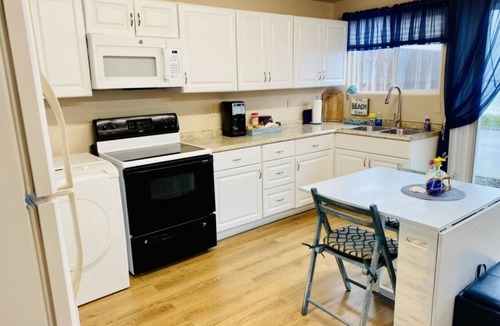 Gold Beach Cottage | Nesika Beach Bluff Cottage