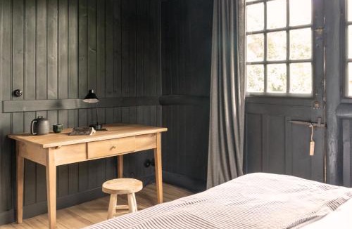 Saint-Remy-l'Honore House | Neska Lodge