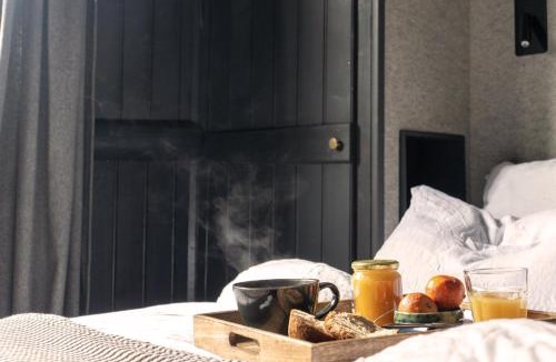 Saint-Remy-l'Honore House | Neska Lodge