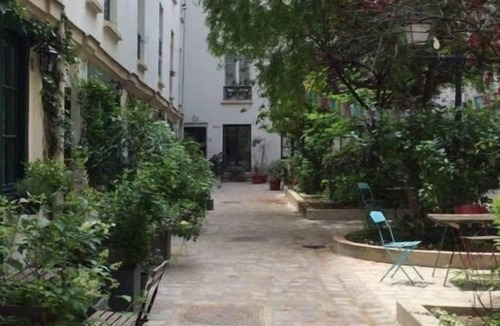 9th Arrondissement Apartment | Nest Bailly. Superbe Studio Pigalle/montmartre