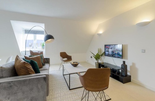 Northampton Apartment | Nest Easy - Alpha House