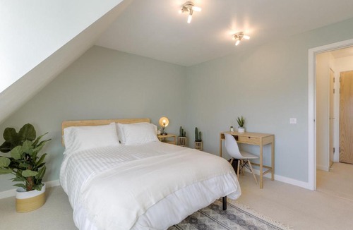 Northampton Apartment | Nest Easy - Alpha House