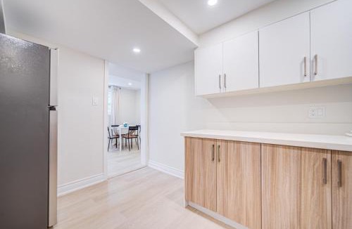 Steeles Villa | nest in orchard-main unit room