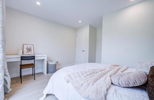 Steeles Villa | nest in orchard-main unit room
