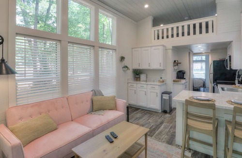 Monteagle House | Nesthaven: A cozy boho-chic tiny home with a deck, fire pit, & nearby waterfall