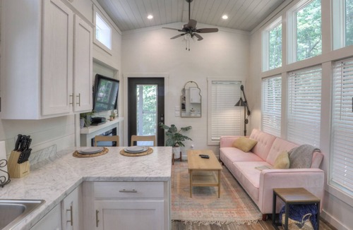 Monteagle House | Nesthaven: A cozy boho-chic tiny home with a deck, fire pit, & nearby waterfall