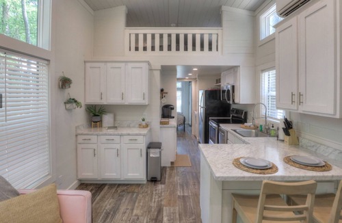 Monteagle House | Nesthaven: A cozy boho-chic tiny home with a deck, fire pit, & nearby waterfall