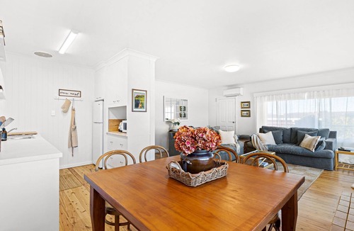 North Narooma House | Nestle In Narooma - 10 Hillcrest Ave North Narooma