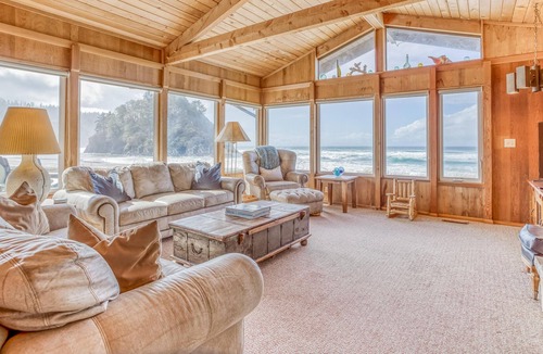 Neskowin House | Nestle Inn