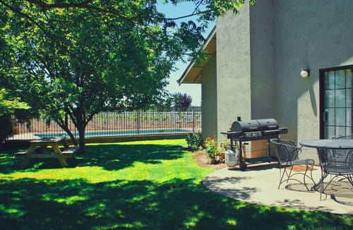 Victor House | Nestled Between The Vines In A Private Country Setting