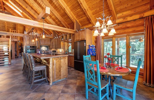 Archuleta County House | Nestled in San Juan National Forest