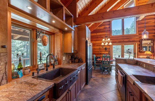 Archuleta County House | Nestled in San Juan National Forest