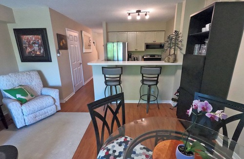 Collingwood Condo | Nestled Inn - Your home away from home in Lighthouse Point
