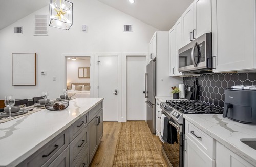 Greater East End Apartment | Nestled Nook Bung #7033A - 4 km from FIFA Fan Fest