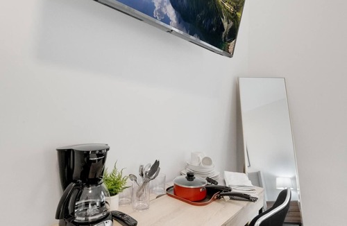 Bay Ridge Apartment | Nestled Nook: Inviting Bay Ridge Studio Hideaway