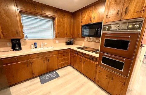 Richland Hills House | Net Patio/Swimming/Games/Pet Friendly