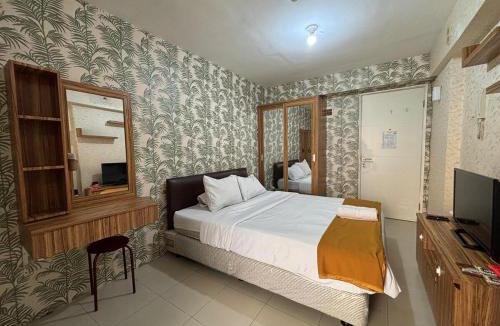 Jatinegara Apartment | Netflix and Chill studio at Bassura City