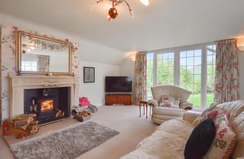 Dollar House | Nether Auchlinsky Cottage