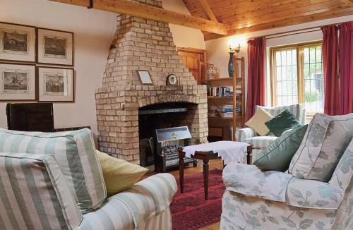 Thistley Green House | Netherall Manor Lodge