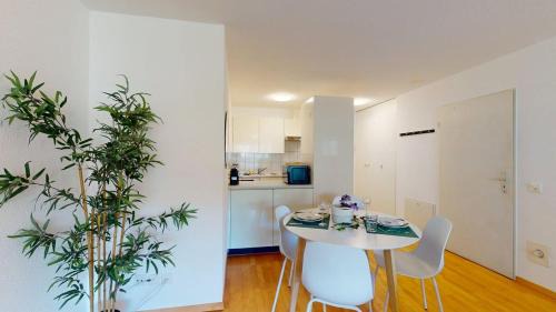 Gewerbeschule Apartment | Neugasse 83-85 - Self Check In by Homenhancement