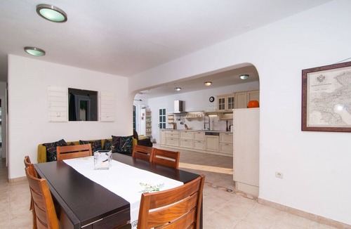 Mirce Villa | NEW! 10 Persons Villa With Pool at Island Brac