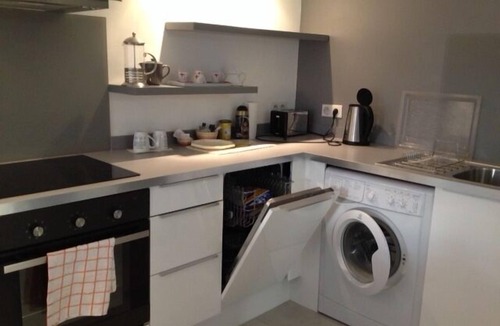Roseraie Apartment | New 100m2 apartment with 3-key garden in Toulouse