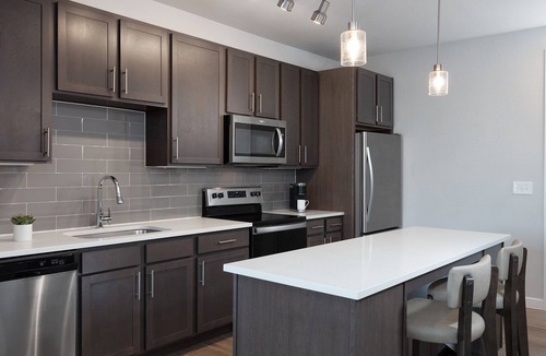 Crestview Apartment | *New 1bd/1ba Listing-Professionally managed community close to Downtown & Domain