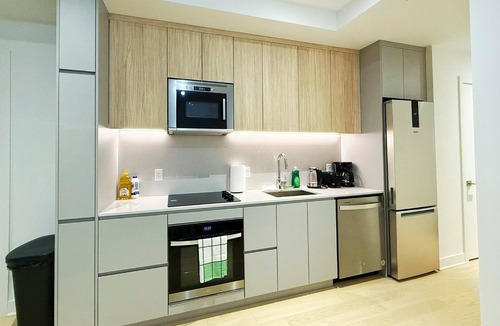 Longueuil Condo | NEW 1bdrm condo, 2mins subway + high walk score!
