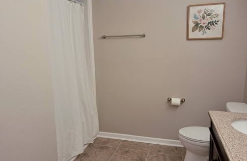 Manchester Apartment | New 2-bedroom apartment in the heart of Manchester close to I-24.