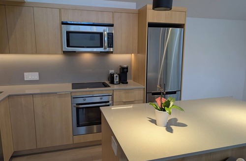 Markham Apartment | New 2-Bedroom Executive Loft Suite
