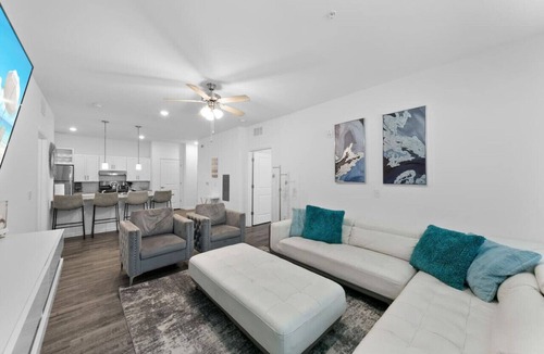 Orange Park Apartment | *NEW* 2 BR Getaway w/Pool & Gym