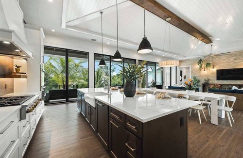 Siesta Key House | New–2 Homes–Big Waterslide–Sport Court–Sleeps 37