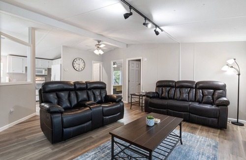 Rocky Mount House | New! 2 Homes-firepit, Hot Tub, Huge Yard and Dock
