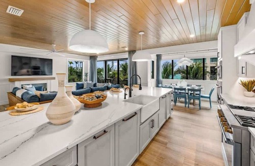 Siesta Key House | New-2 Homes-Pools/Hot Tub-Rooftops-Private Beach