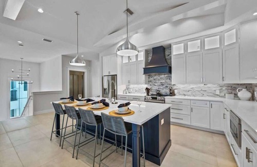 Siesta Key House | New-2 Homes–Pools–Slides–Mini Golf-Steps to Beach