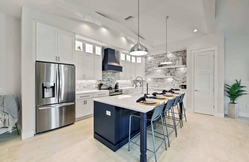 Siesta Key House | New-2 Homes–Pools–Slides–Mini Golf-Steps to Beach