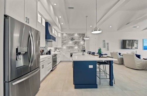 Siesta Key House | New-2 Homes–Pools–Slides–Mini Golf-Steps to Beach