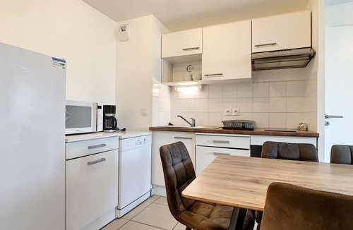 Carnon-Plage Apartment | New 2-Room Apartment with Terrace, Parking, and Beach Access