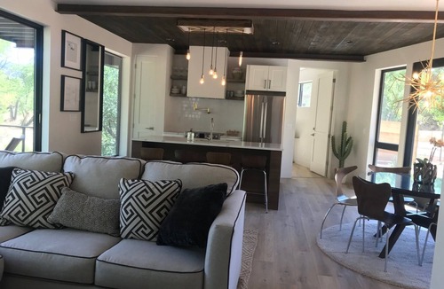 Zion National Park South Entrance House | New 2018 Next to Virgin River and town shuttle stop 2 miles ZNP main entrance