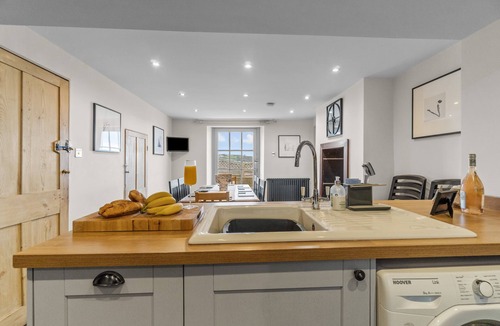 Plymouth House | NEW 2023 Beach House in Devon - Sleeps 10