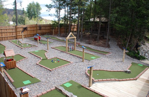 Warrensburg House | NEW-2024 Private Pickleball Court!