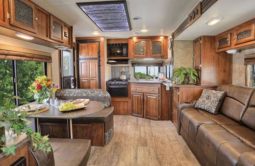 Buchanan House | New 27" Limited Edition RV