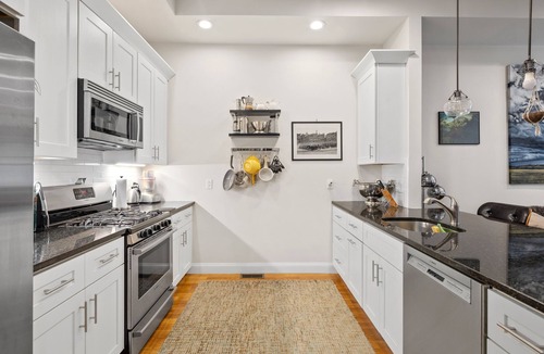 Jeffries Point Condo | New 2BR|2BA Condo in Jefferies Point with Backyard